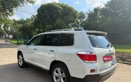 Toyota Highlander III, 2011 год, 2 100 000 рублей, 15 фотография