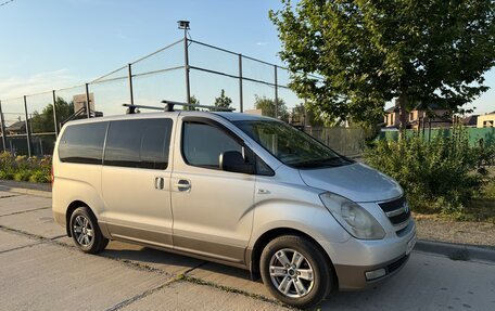 Hyundai H-1 II рестайлинг, 2008 год, 1 390 000 рублей, 1 фотография