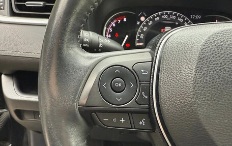 Toyota RAV4, 2019 год, 2 620 000 рублей, 13 фотография