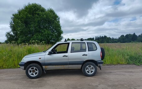 Chevrolet Niva I рестайлинг, 2008 год, 300 000 рублей, 3 фотография