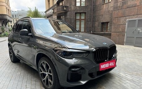 BMW X5, 2022 год, 10 600 000 рублей, 2 фотография
