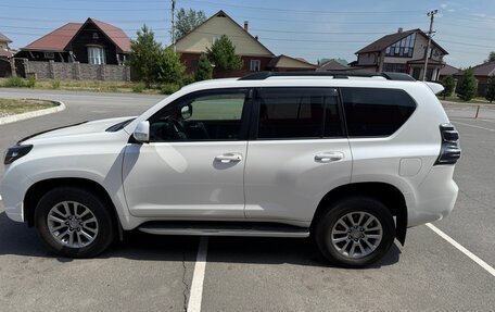 Toyota Land Cruiser Prado 150 рестайлинг 2, 2017 год, 3 900 000 рублей, 3 фотография