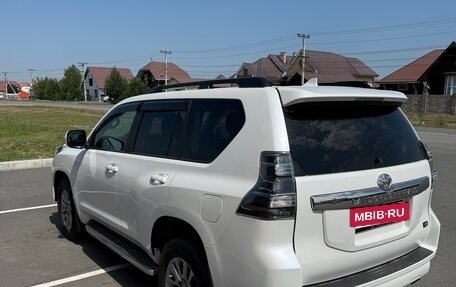 Toyota Land Cruiser Prado 150 рестайлинг 2, 2017 год, 3 900 000 рублей, 7 фотография
