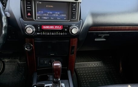 Toyota Land Cruiser Prado 150 рестайлинг 2, 2017 год, 3 900 000 рублей, 8 фотография