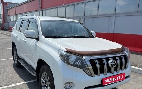 Toyota Land Cruiser Prado 150 рестайлинг 2, 2017 год, 3 900 000 рублей, 6 фотография