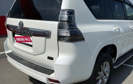 Toyota Land Cruiser Prado 150 рестайлинг 2, 2017 год, 3 900 000 рублей, 17 фотография