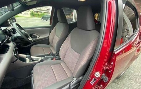 Toyota Yaris, 2023 год, 850 777 рублей, 21 фотография