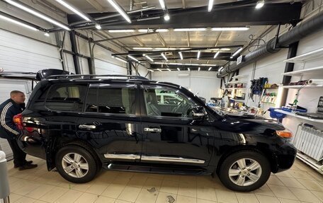 Toyota Land Cruiser 200, 2013 год, 4 050 000 рублей, 3 фотография
