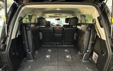 Toyota Land Cruiser 200, 2013 год, 4 050 000 рублей, 7 фотография