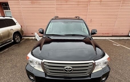 Toyota Land Cruiser 200, 2013 год, 4 050 000 рублей, 10 фотография