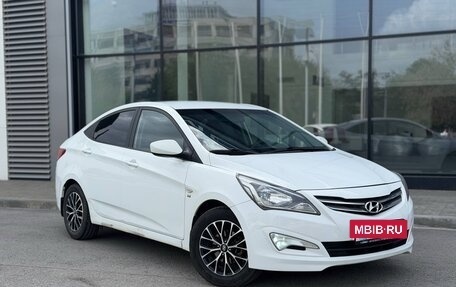 Hyundai Solaris II рестайлинг, 2016 год, 1 070 000 рублей, 3 фотография