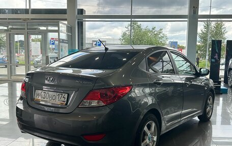 Hyundai Solaris II рестайлинг, 2011 год, 759 000 рублей, 4 фотография