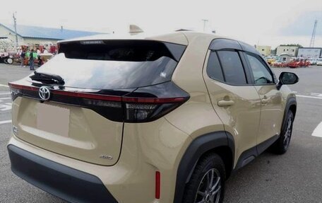 Toyota Yaris Cross, 2023 год, 1 390 000 рублей, 5 фотография