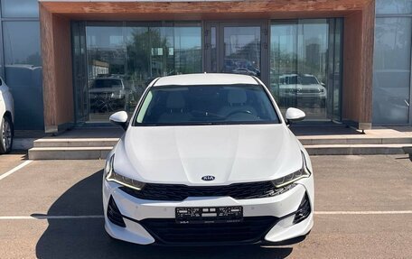 KIA K5, 2021 год, 2 700 000 рублей, 2 фотография