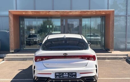 KIA K5, 2021 год, 2 700 000 рублей, 5 фотография