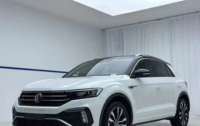Volkswagen T-Roc I, 2022 год, 1 850 000 рублей, 1 фотография