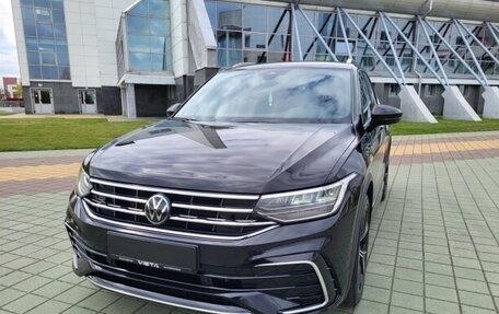 Volkswagen Tiguan II, 2023 год, 2 750 000 рублей, 1 фотография