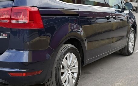 Volkswagen Sharan II, 2013 год, 1 000 000 рублей, 7 фотография