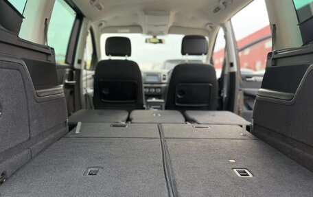 Volkswagen Sharan II, 2013 год, 1 000 000 рублей, 18 фотография