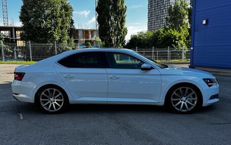 Skoda Superb III рестайлинг, 2016 год, 1 820 000 рублей, 8 фотография