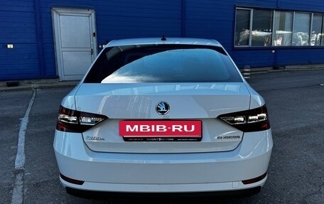 Skoda Superb III рестайлинг, 2016 год, 1 820 000 рублей, 6 фотография
