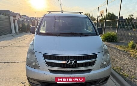Hyundai H-1 II рестайлинг, 2008 год, 1 390 000 рублей, 3 фотография
