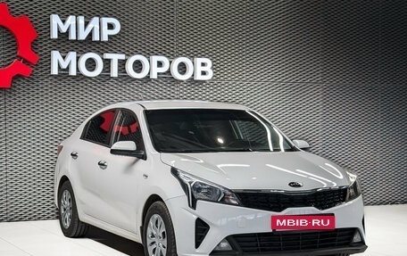 KIA Rio IV, 2021 год, 1 450 000 рублей, 3 фотография