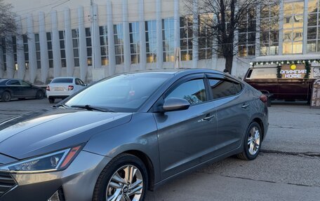 Hyundai Elantra VI рестайлинг, 2019 год, 1 300 000 рублей, 10 фотография