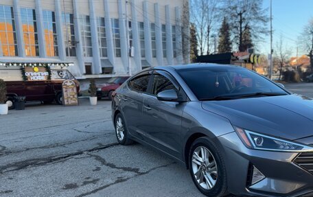 Hyundai Elantra VI рестайлинг, 2019 год, 1 300 000 рублей, 4 фотография