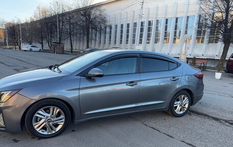 Hyundai Elantra VI рестайлинг, 2019 год, 1 300 000 рублей, 9 фотография