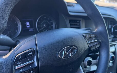 Hyundai Elantra VI рестайлинг, 2019 год, 1 300 000 рублей, 14 фотография