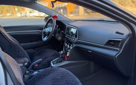 Hyundai Elantra VI рестайлинг, 2019 год, 1 300 000 рублей, 12 фотография