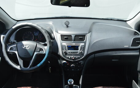 Hyundai Solaris II рестайлинг, 2015 год, 995 000 рублей, 7 фотография