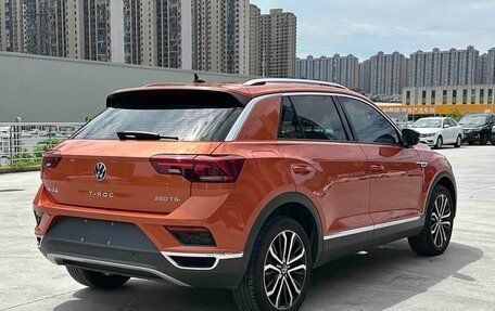 Volkswagen T-Roc I, 2021 год, 1 400 000 рублей, 5 фотография