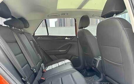 Volkswagen T-Roc I, 2021 год, 1 400 000 рублей, 7 фотография
