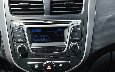 Hyundai Solaris II рестайлинг, 2015 год, 995 000 рублей, 12 фотография