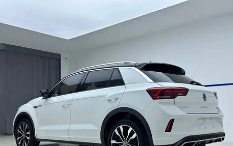 Volkswagen T-Roc I, 2022 год, 1 850 000 рублей, 4 фотография