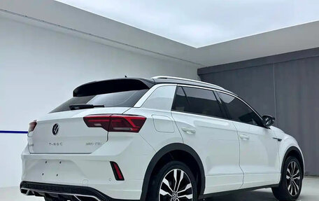 Volkswagen T-Roc I, 2022 год, 1 850 000 рублей, 6 фотография