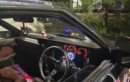 Nissan Skyline, 1989 год, 700 000 рублей, 2 фотография