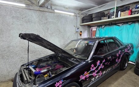 Nissan Skyline, 1989 год, 700 000 рублей, 8 фотография