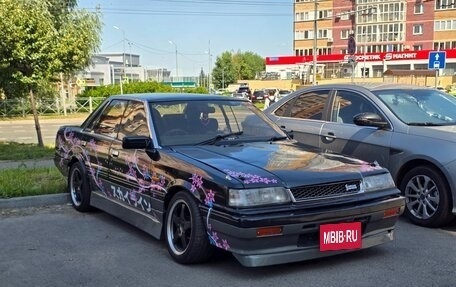 Nissan Skyline, 1989 год, 700 000 рублей, 11 фотография