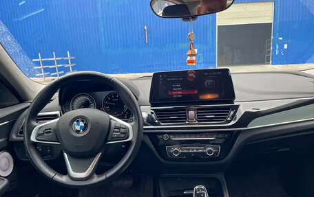 BMW 1 серия, 2023 год, 1 850 000 рублей, 7 фотография