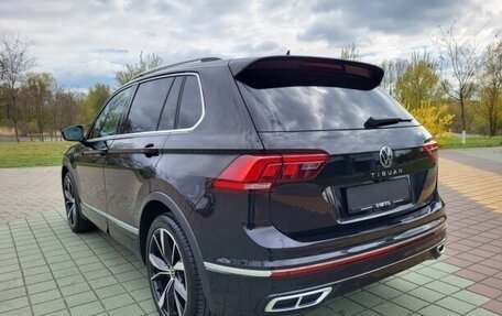 Volkswagen Tiguan II, 2023 год, 2 750 000 рублей, 10 фотография