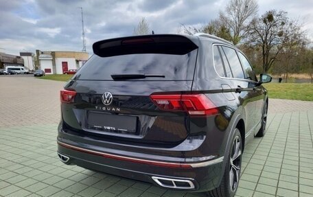 Volkswagen Tiguan II, 2023 год, 2 750 000 рублей, 14 фотография