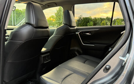 Toyota RAV4, 2021 год, 5 200 000 рублей, 8 фотография