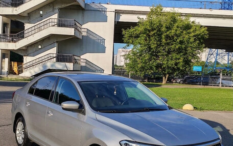 Volkswagen Polo VI (EU Market), 2021 год, 1 300 000 рублей, 2 фотография