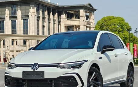 Volkswagen Golf VIII, 2023 год, 2 150 000 рублей, 1 фотография