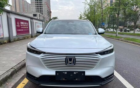 Honda Vezel, 2023 год, 1 889 737 рублей, 2 фотография