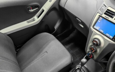 Toyota Vitz, 2010 год, 795 000 рублей, 11 фотография