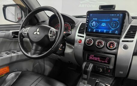 Mitsubishi Pajero Sport II рестайлинг, 2012 год, 1 850 000 рублей, 11 фотография